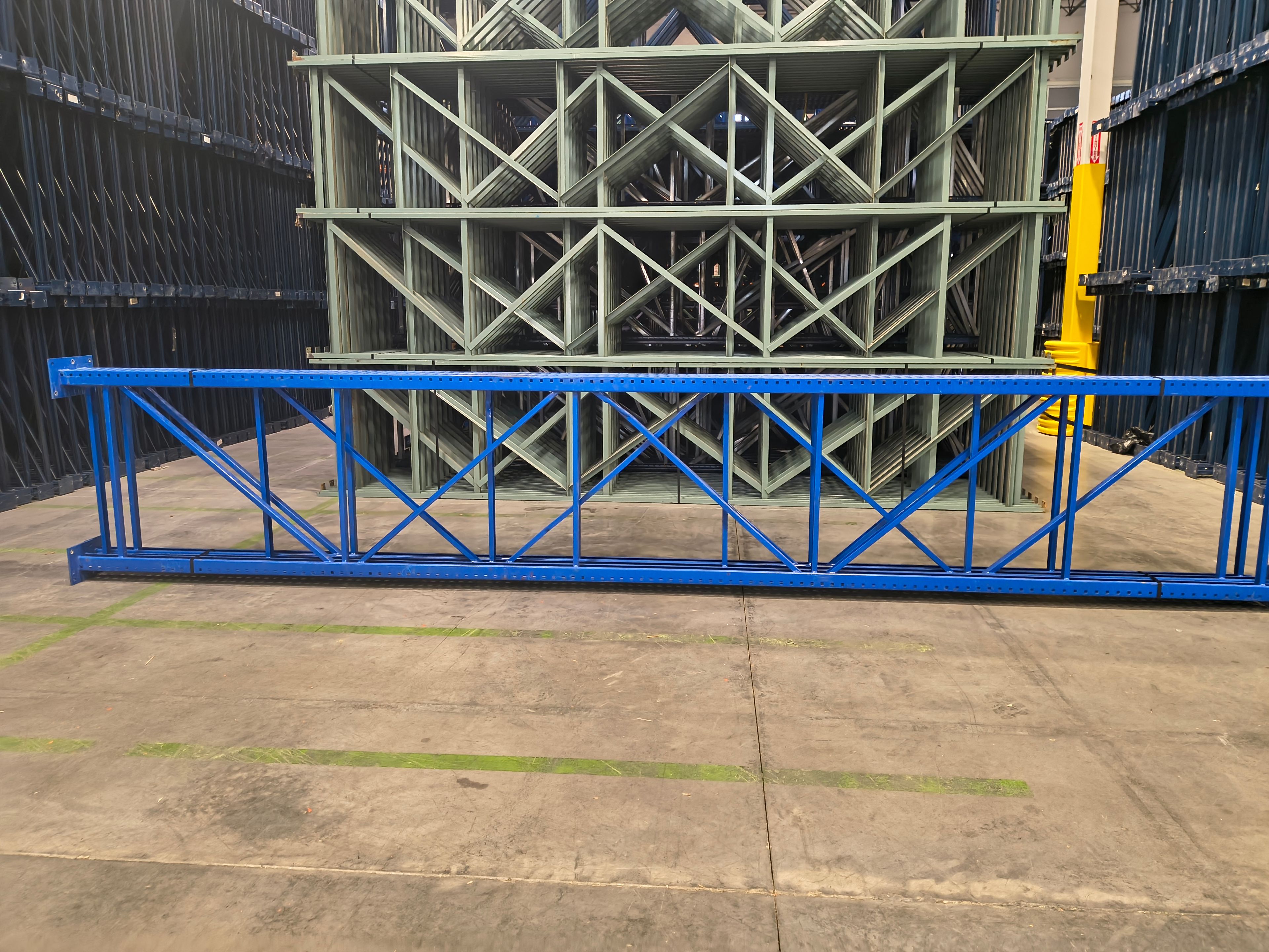 Upright Frame - 42" x 20' - Teardrop