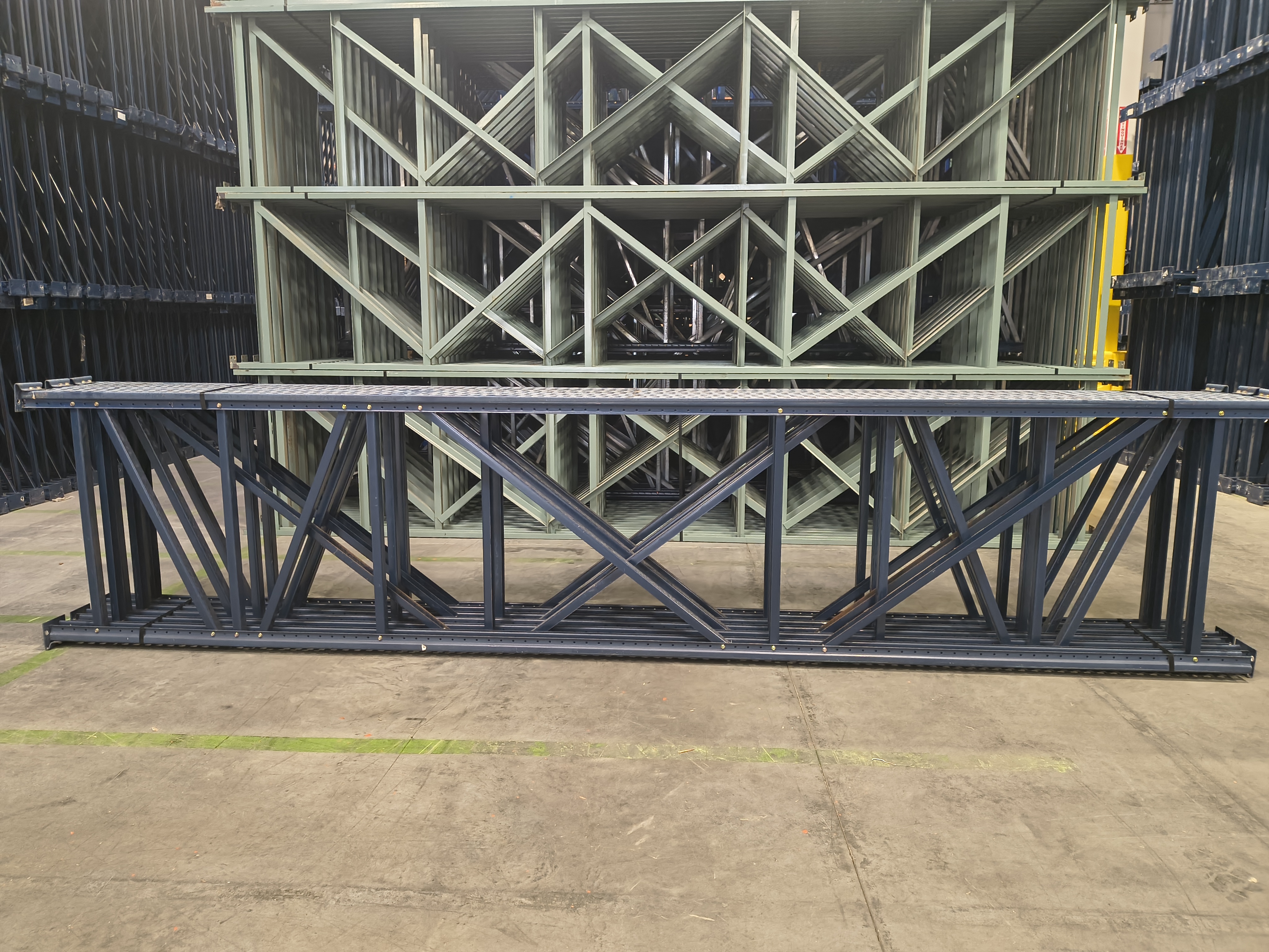 Upright Frame - 42" x 16' - Teardrop
