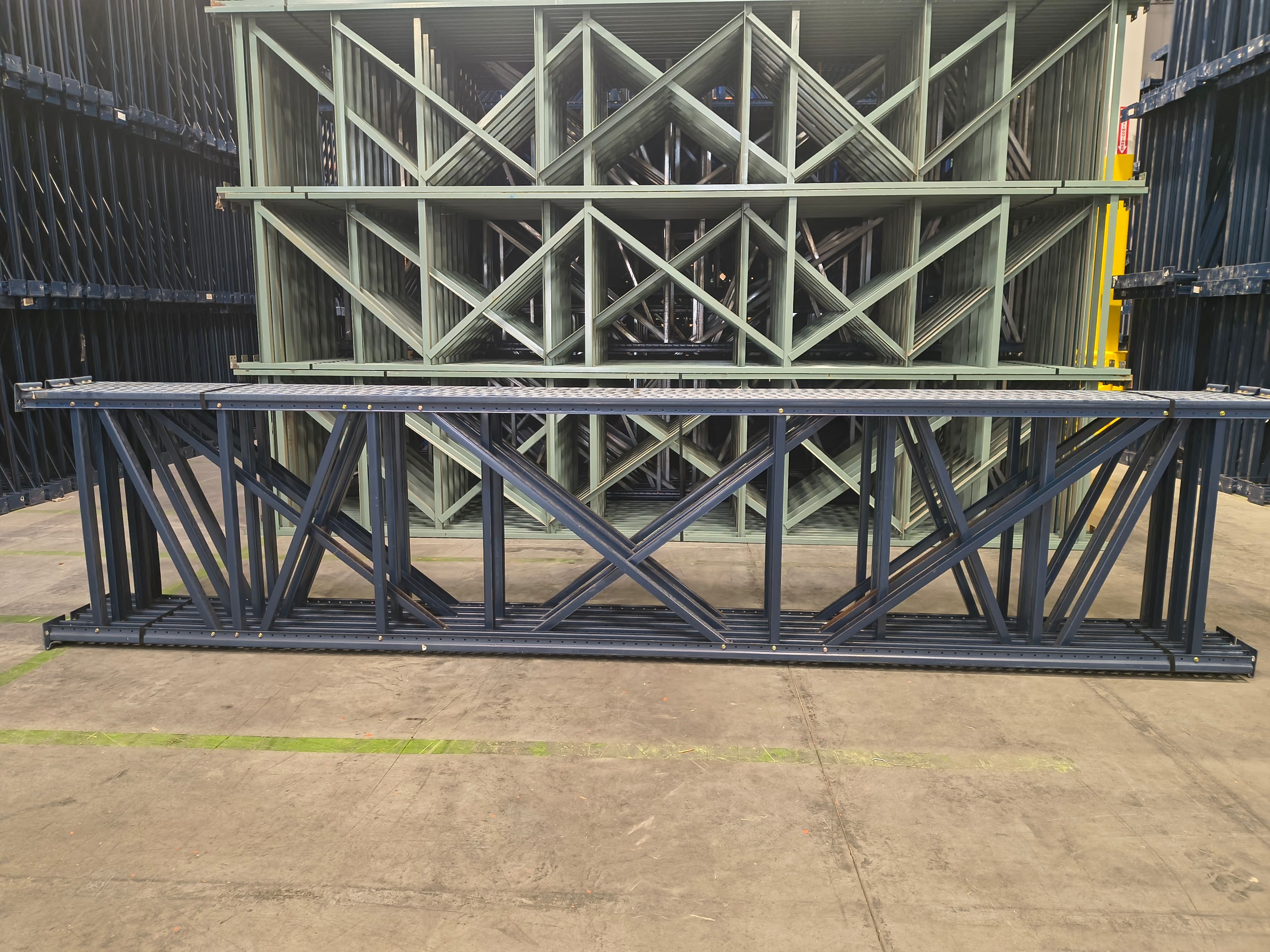 Upright Frame - 42" x 16' - Teardrop